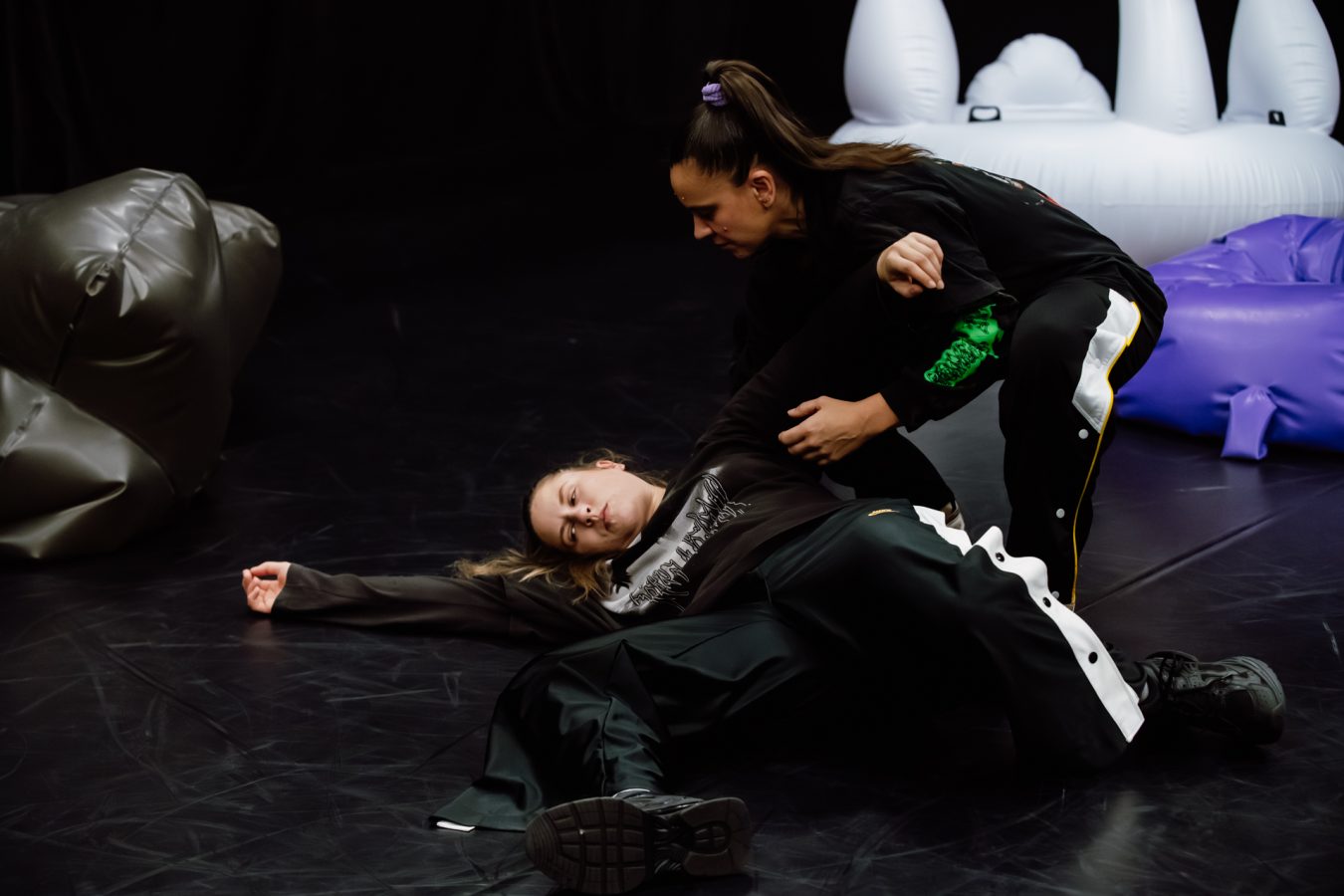 The End, Kasia Kania, Magda Jędra, fot. Pat Mic