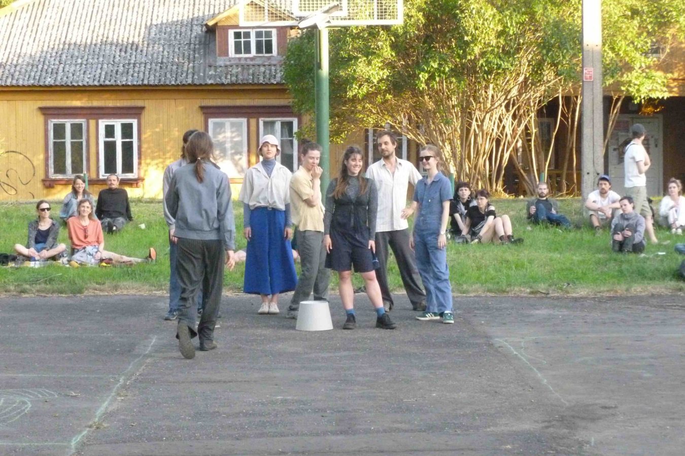 Boisko, Iza Niepoój, Olga Turno, 5